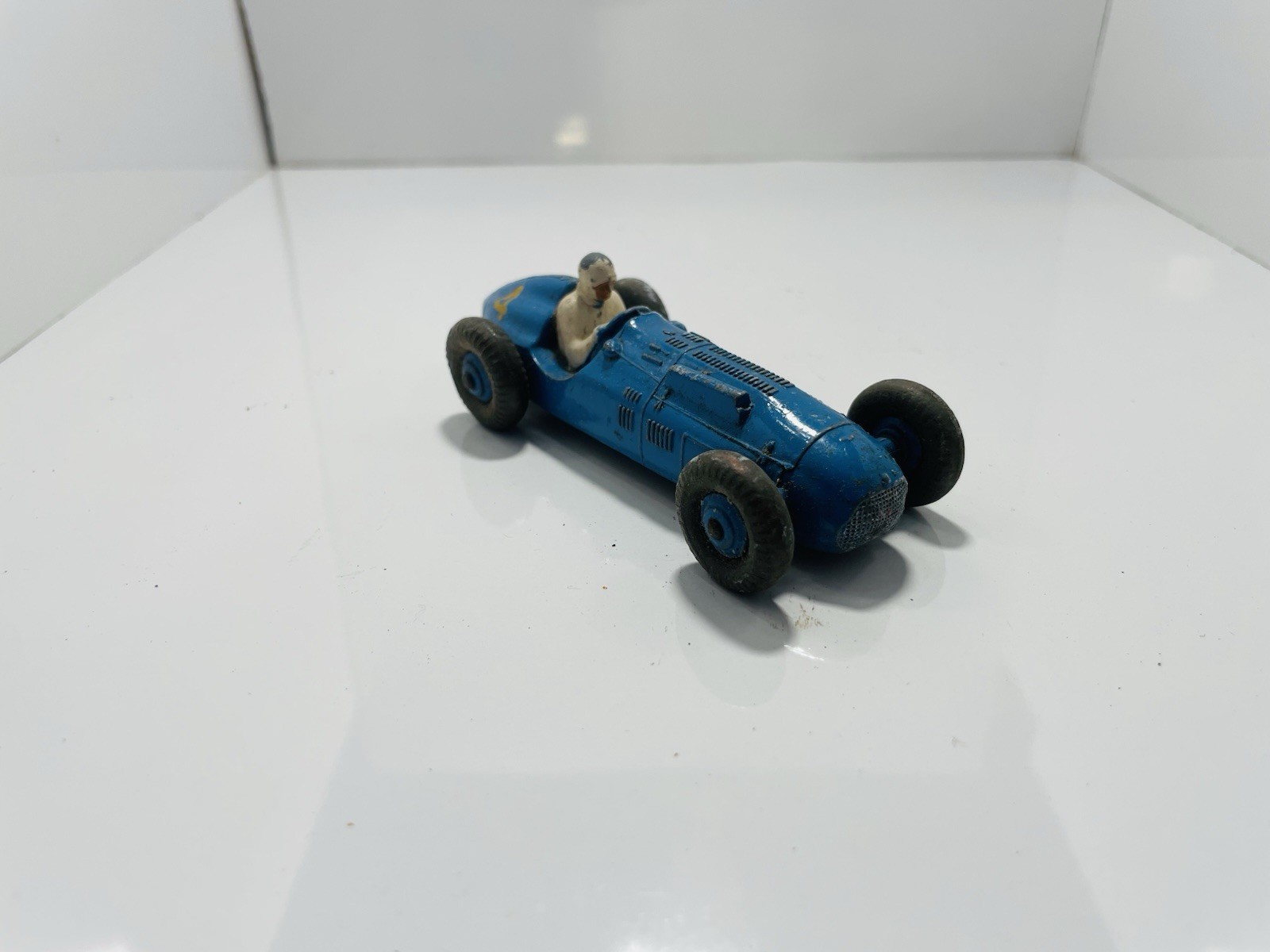 Dinky Toys - 1:43 - ref. 23H Talbot Lago et ref. 24Q Ford - Catawiki
