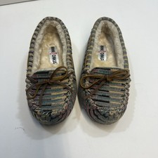 Minnetonka Sheepskin Lined Hardsole Slippers Women's Size 6
