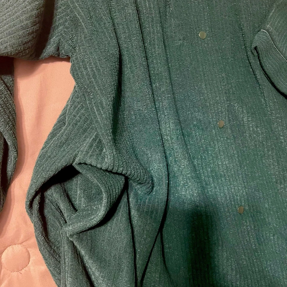 Bata Miss Elaine 2X Verde Esmeralda Cepillado Espalda Terry Corto Plumero a Presión Acogedora Cálida Foto 4 de 4