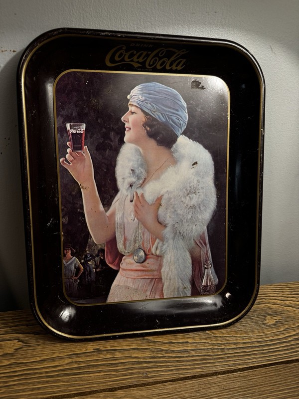 1973 Coca-Cola Flapper Girl Tray Blue Turban Fur Stole Vintage Advertising
