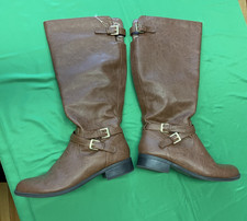 Women's Faux Leather Flat Boots Size 10 with side zipper unbranded 