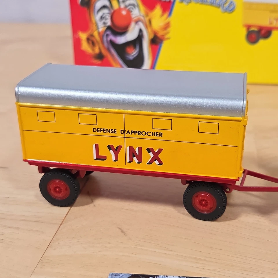 Pinder Jean Richard Circus EX72918 SIMCA CARGO Porte Barrieres & Remorque Corgi - Image 3 of 4