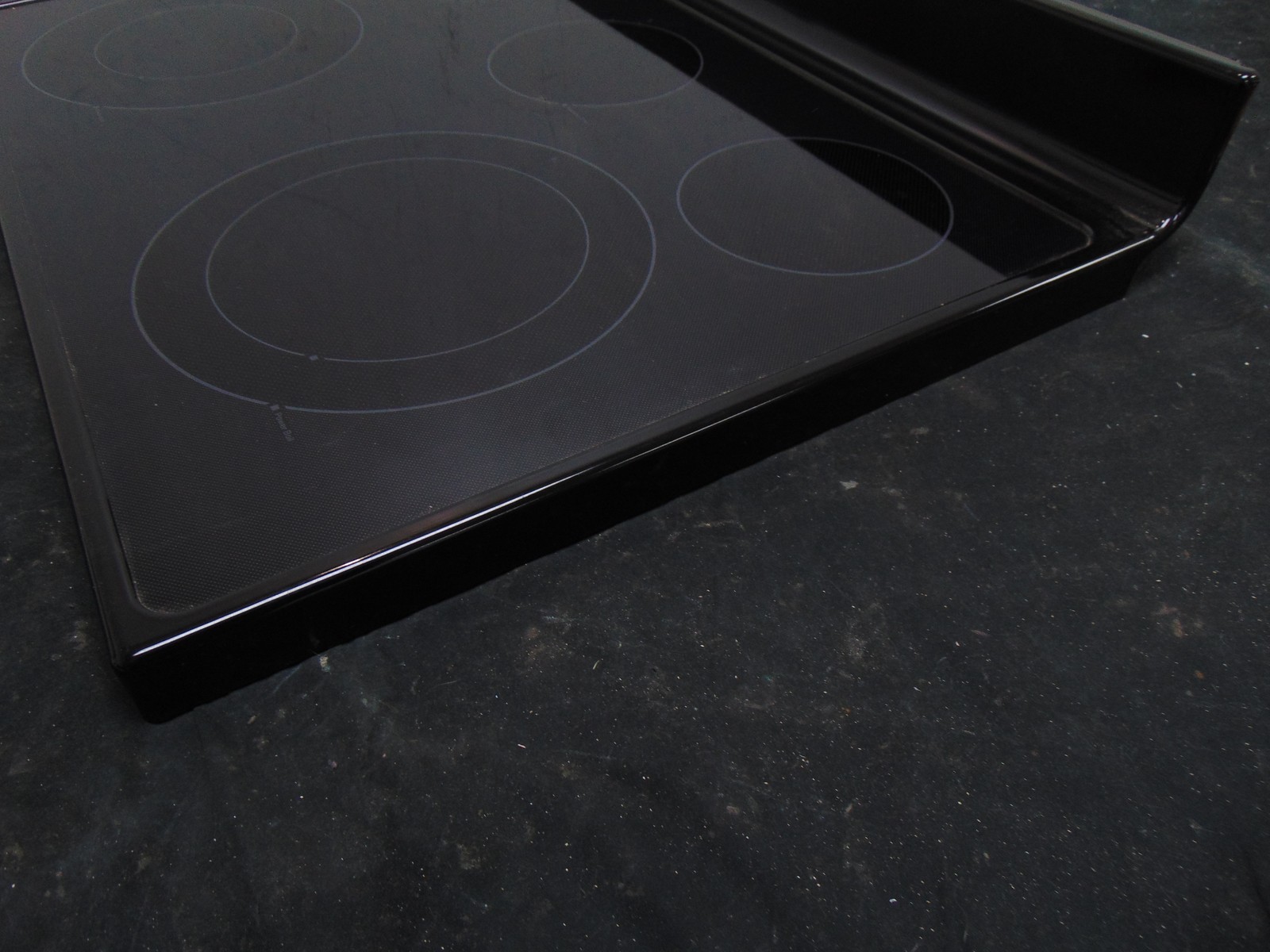 GE Electric Range GRF600AV1SS Cooktop WB62X47094