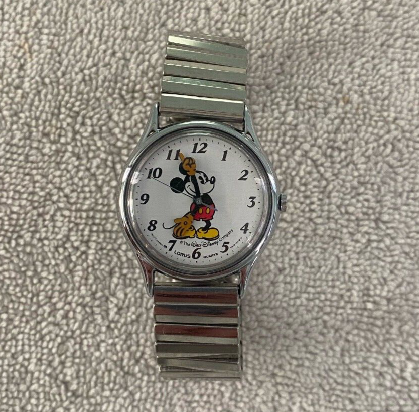 ロラライハリス♥️☆Mickey☆ Vintage Mickey Mouse Lorus Watch Walt Disney Company V515-6000 A1