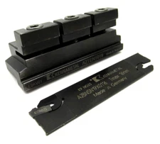 KENNAMETAL A2BNSN19X0116 CUT-OFF BLADE & A2TEN1019 TOOL BLOCK w/ 5/8" SHANK