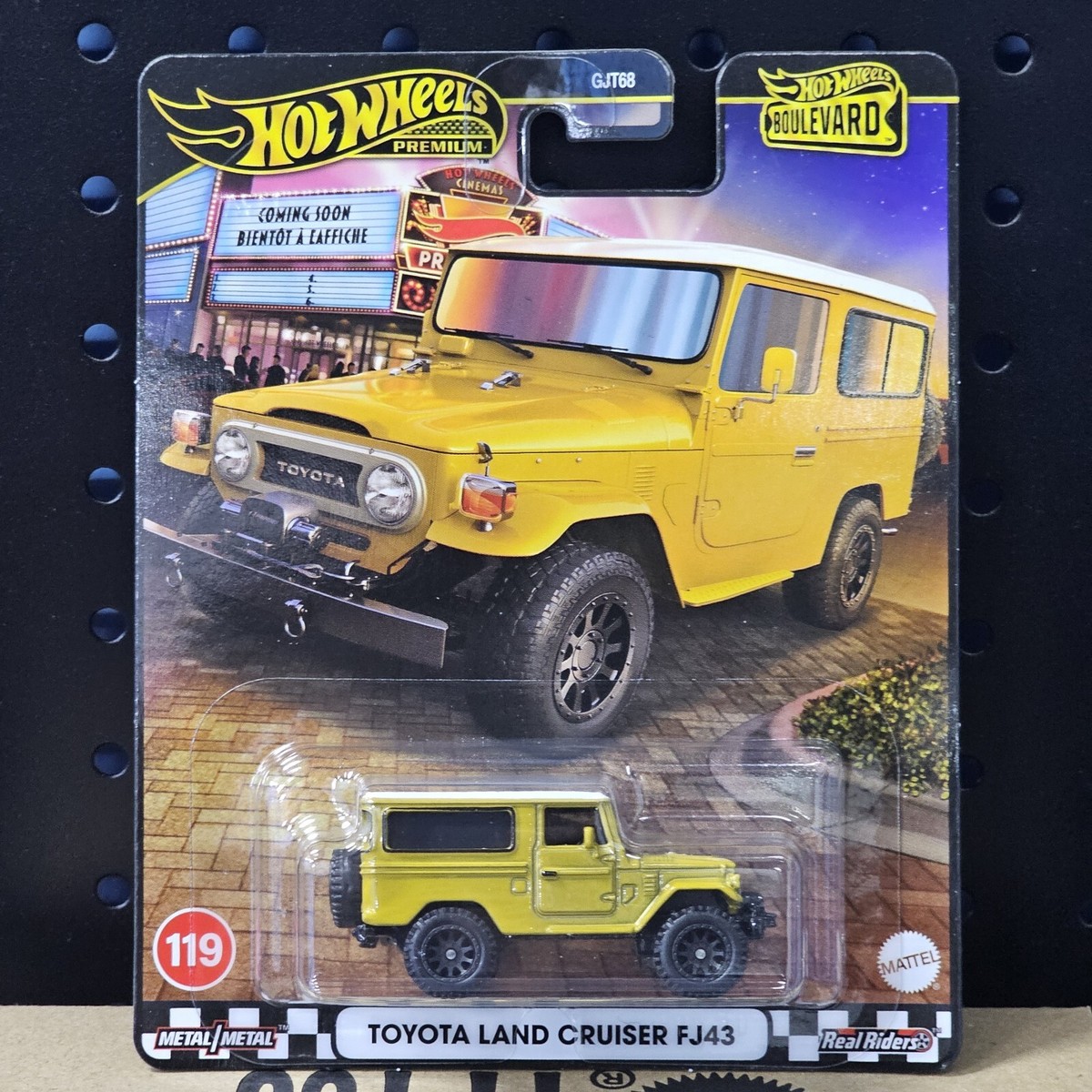 2025 HOT WHEELS PREMIUM TOYOTA LAND CRUISER FJ43 BOULEVARD