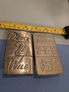 Vintage Mills Novelty Co. "Hi-Top" Slot Machine Cast Award Badges