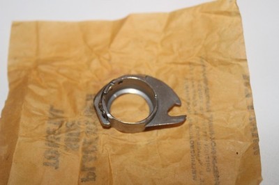 BOBBIN CASE for SINGER 66 , 99 # 32590