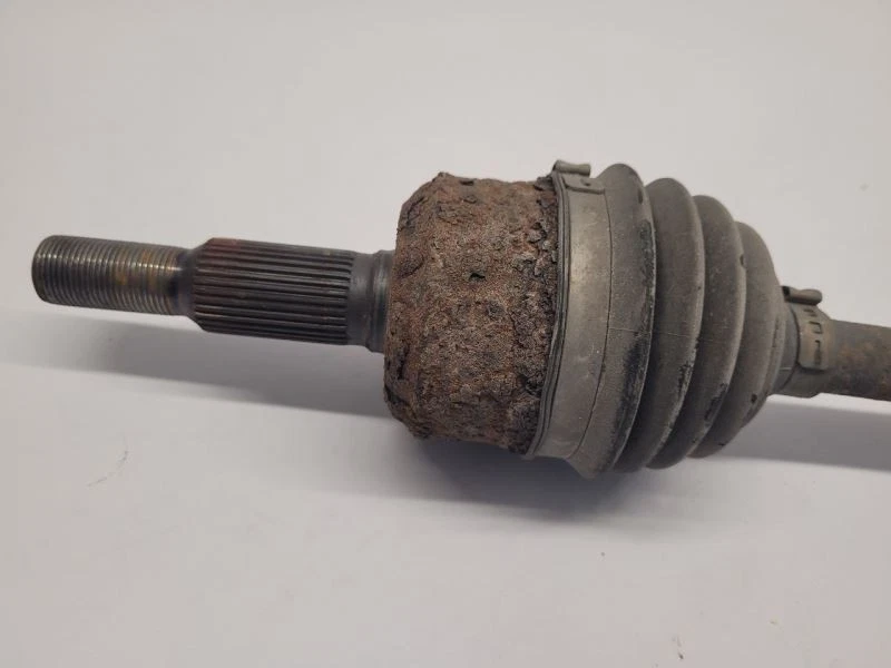 Chevrolet Equinox 2005 2006 conductor eje izquierdo eje delantero tracción delantera  Foto 4 de 4