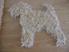 UNFERTIGES PROJEKT - SCHNITTMUSTER UND MOHAIR ETC. FÜR AIREDALE TERRIER