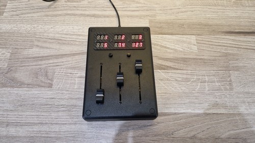 USB and DIN MIDI Controller 3 fader with 6 LED displays - ABS - Picture 8 of 13