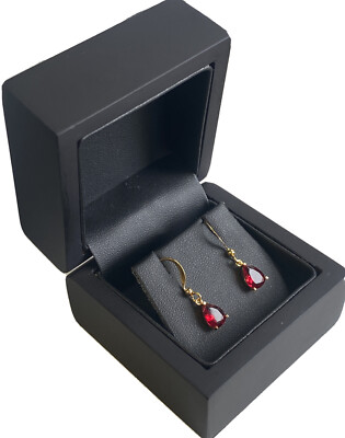 Ohrringe Gelbgold-Finish roter Rubin Tropfen Birnenschliff Geschenk verpackt kostenloser Versand