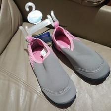 Kids Girls Boys gray Pink Water Beach Swim Pool Shoes Aqua Socks Size 13-1 NEW