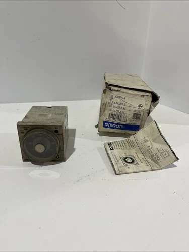 Omron H3CR-A8E Solid State Timer 100-240VAC 50-60Hz 100-125VDC NOS