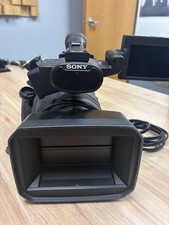 SONY DIGITAL HD VIDEO CAMERA RECORDER NXCAM MPEG2SD/ONE SONYFP70 WITH CHARGER
