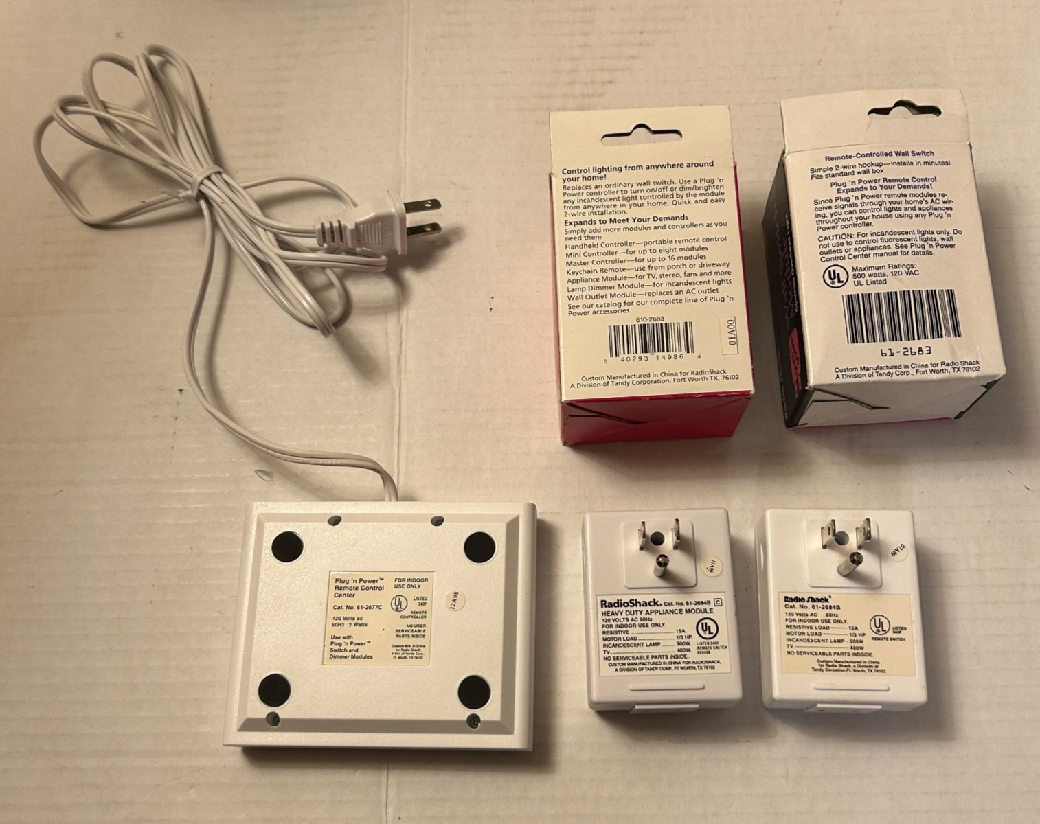  RADIO SHACK PLUG N' POWER X-10 Control Center & 4 Modules. Two in original box