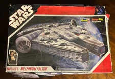 Revell Star Wars Hans Solo's Millennium Falcon Snap-Tite Model Kit