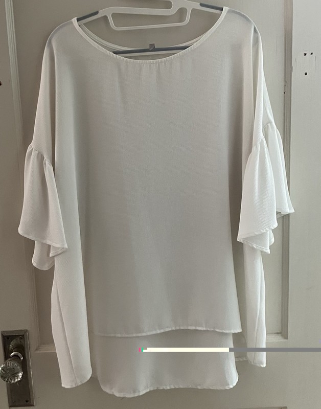 Red Lolly Women's Size Large  Ivory Bell Sleeve Blouse
