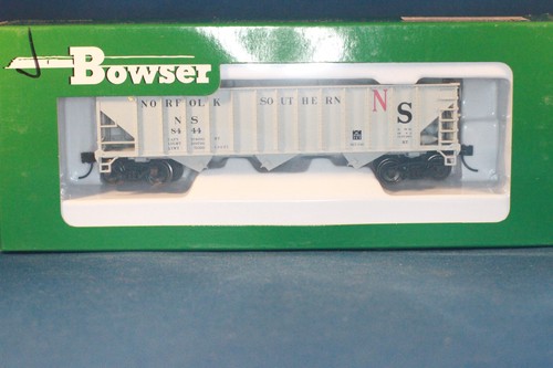 JP HO Bowser 42924 70 toneladas 12 paneles triple tolva Norfolk Southern 8444 | Zustand: New