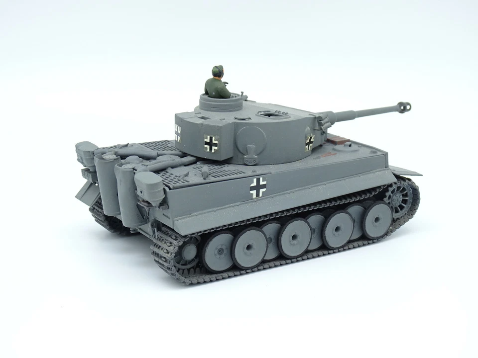 Modello Montato Militare Esercito SB 1/48 - Carro Armato Tigre I Wehrmacht - Immagine 2 di 2