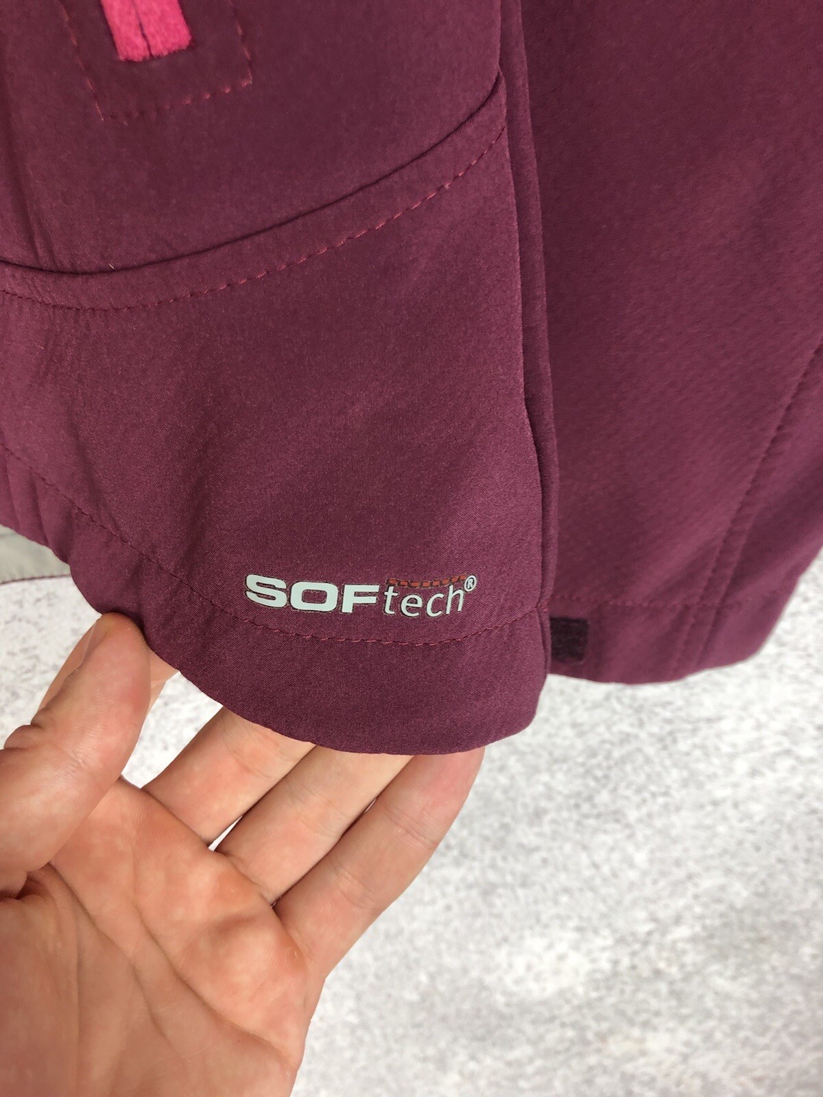 Woman’s Mammut Softshell Jacket Softech Outdoor S… - image 4