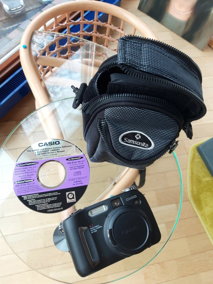 VINTAGE Casio Digital Camera, Made in Japan, FINAL PRODUCTION, Canon Lens, NEUW.