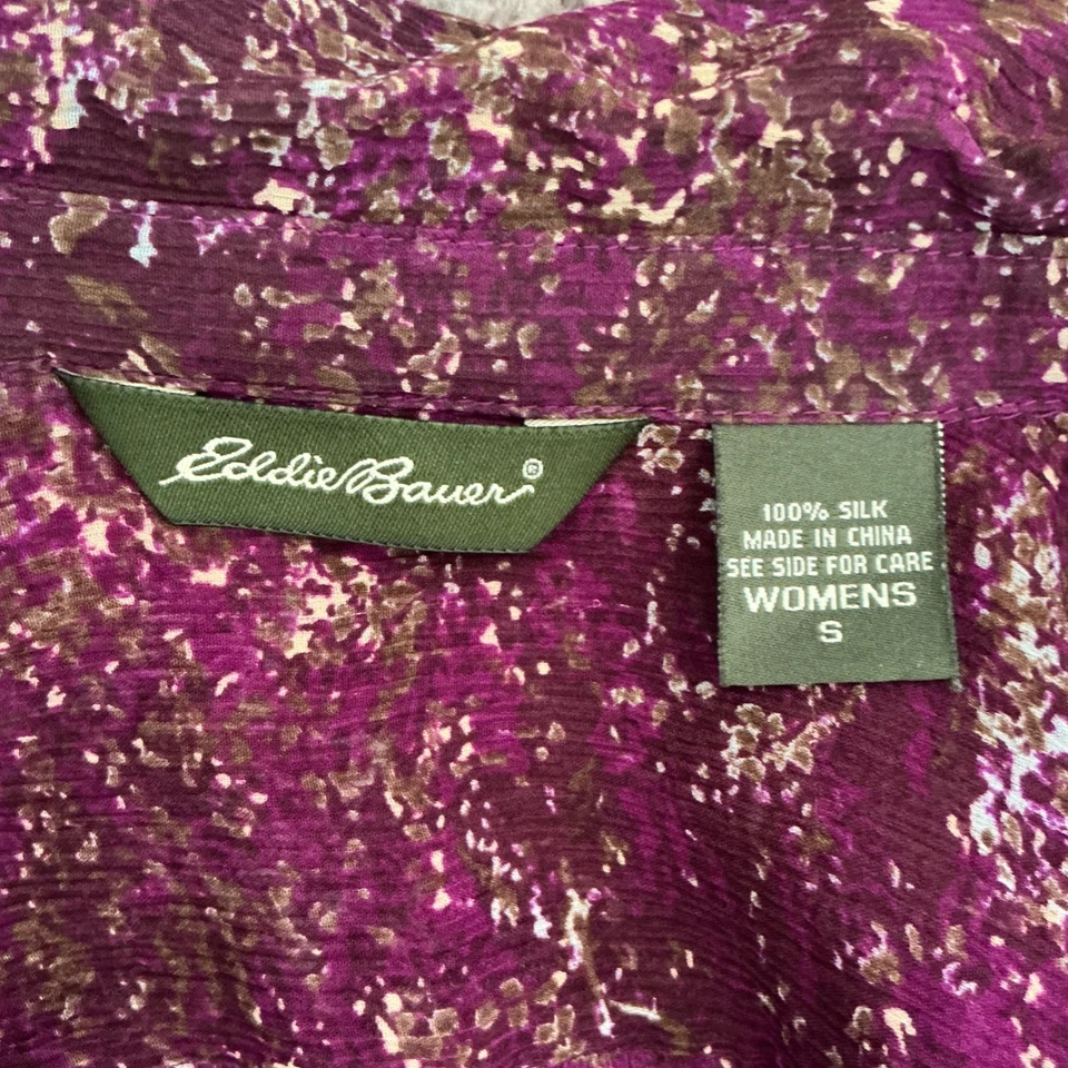 Blusa Top Eddie Bauer de Seda con Botones para Mujer Pequeña Púrpura Estampado Abstracto Foto 2 de 4