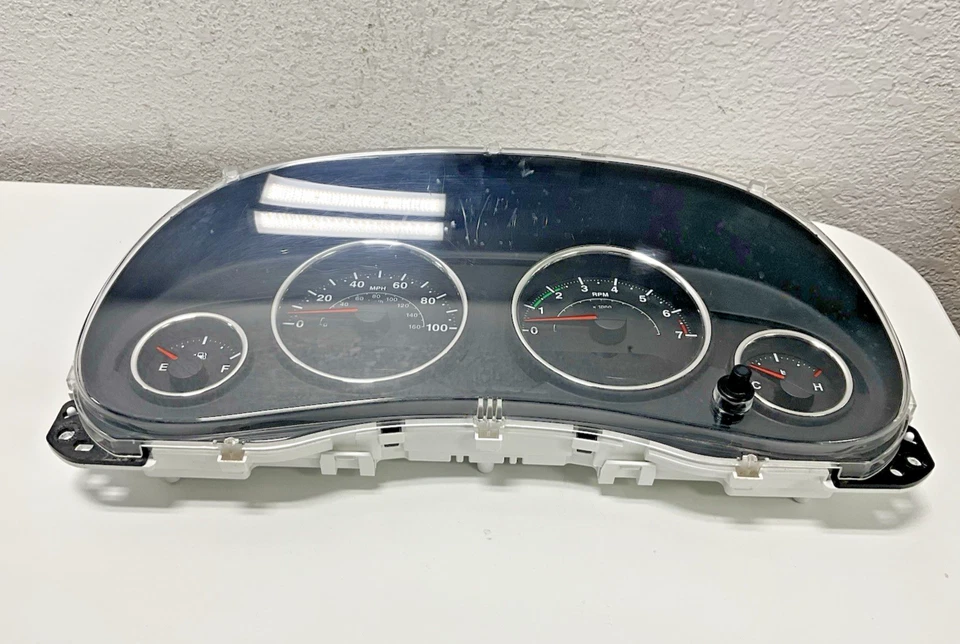2015 Jeep Wrangler Speedometor Gauge Cluster 56054392AD OEM - Image 3 of 4