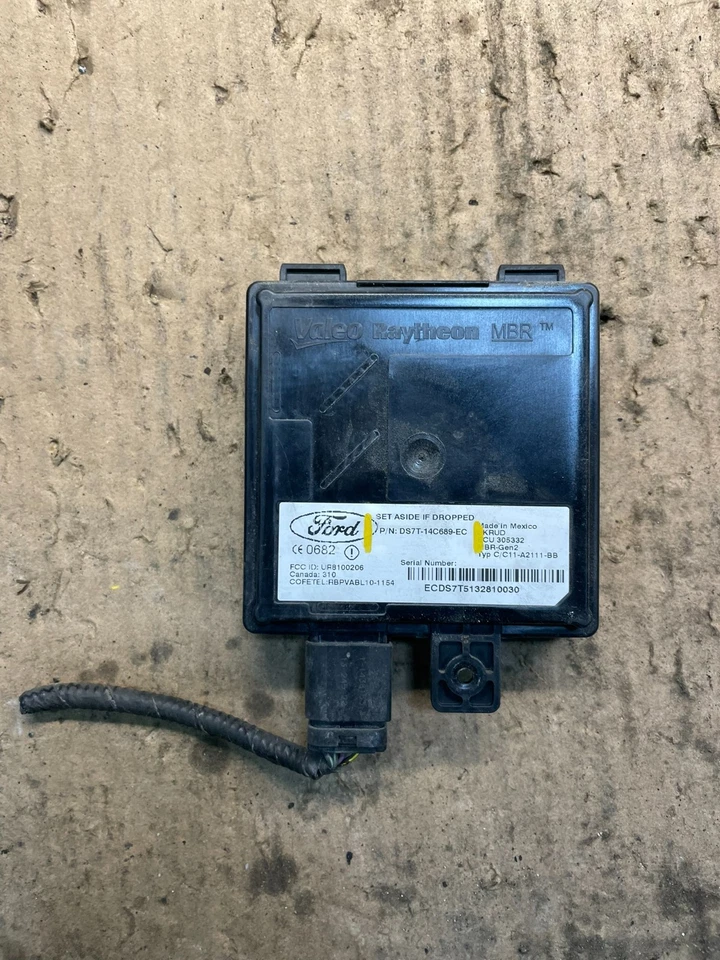 2013 to 2016 Lincoln MKZ Left Driver Side Radar Blind Spot Module OEM T2408 DG - Image 3 of 4