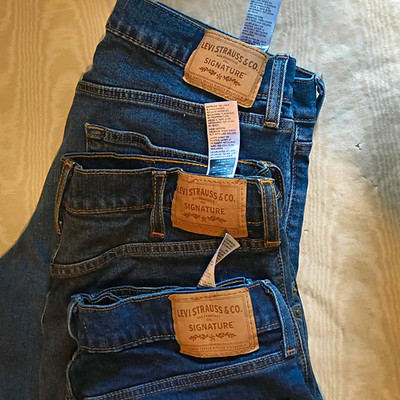 Levi Strauss & Co. Men's Dark Wash Blue Denim Straight Jeans Regular Fit