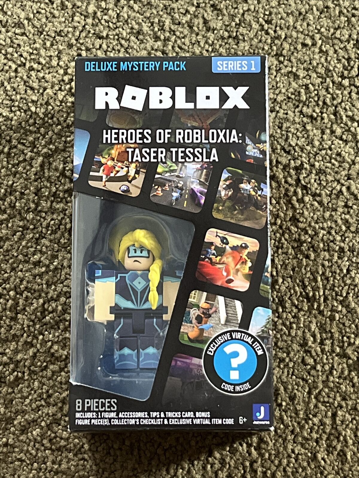 Roblox Action Collection - Heroes of Robloxia Playset [Includes Exclusive  Virtual Item] 