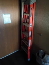 LOUISVILLE LADDER L-3012-06 *LOCAL PICKUP ONLY* (B07005347)
