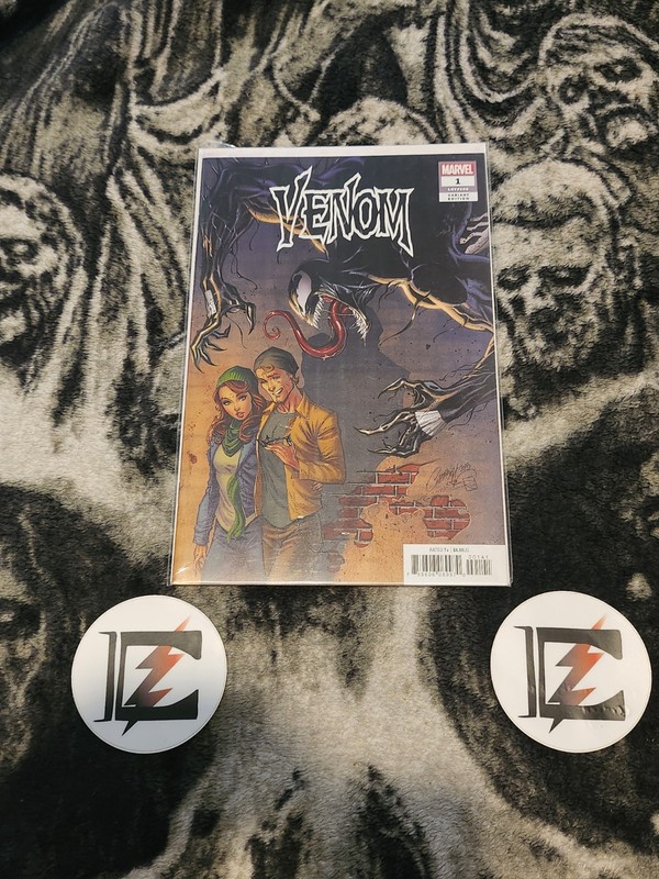 Venom #1 J Scott Campbell Variant!! Brand New!