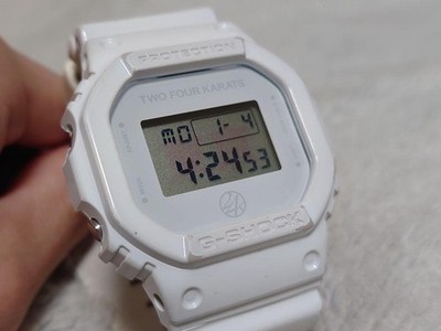 【美品】G-SHOCK 24-twenty four-コラボ DW-5600VT Casio G-Shock DW-5600VT 24karats Collaboration Limited White Watch