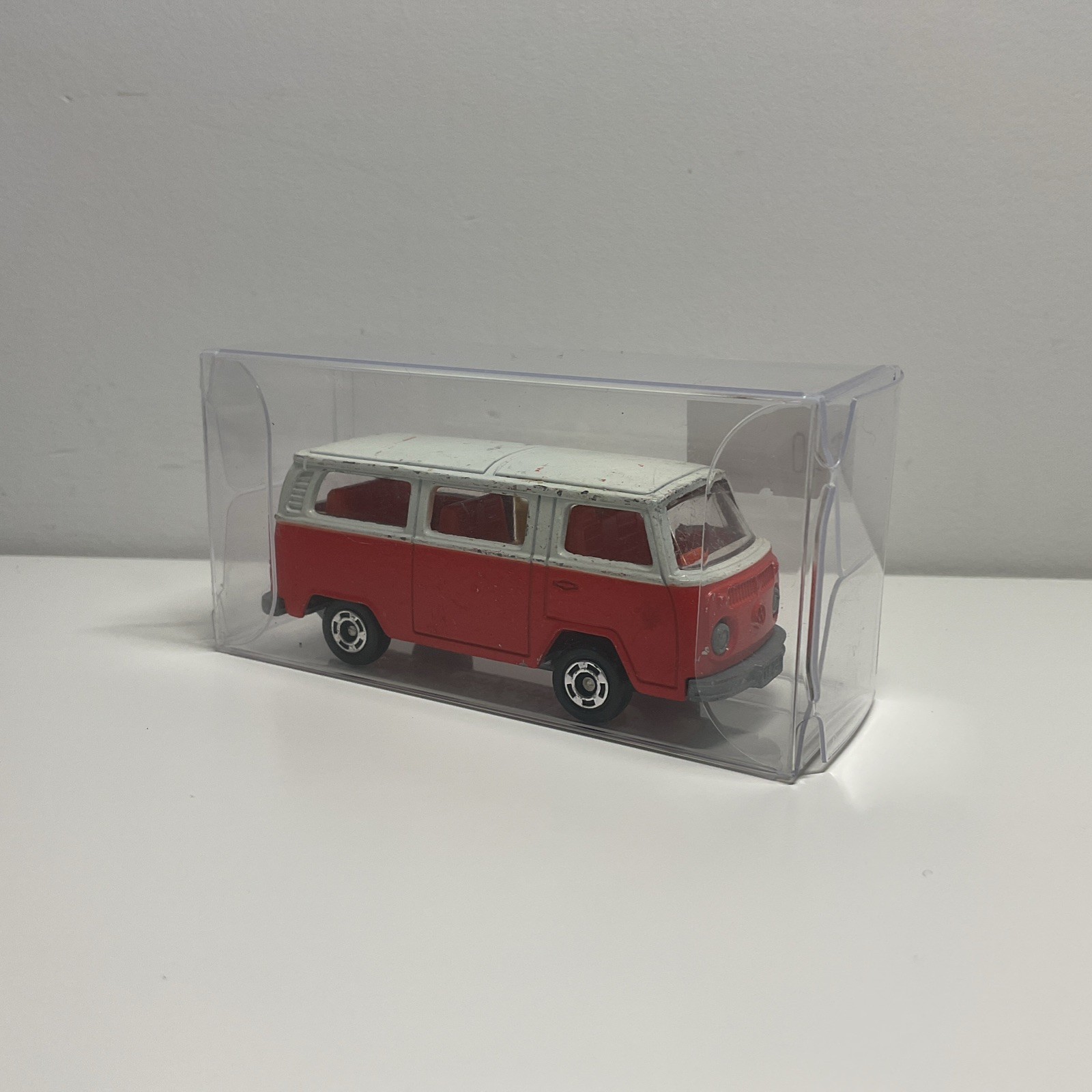 Tomica F29, VW Microbus - Free Price Guide & Review