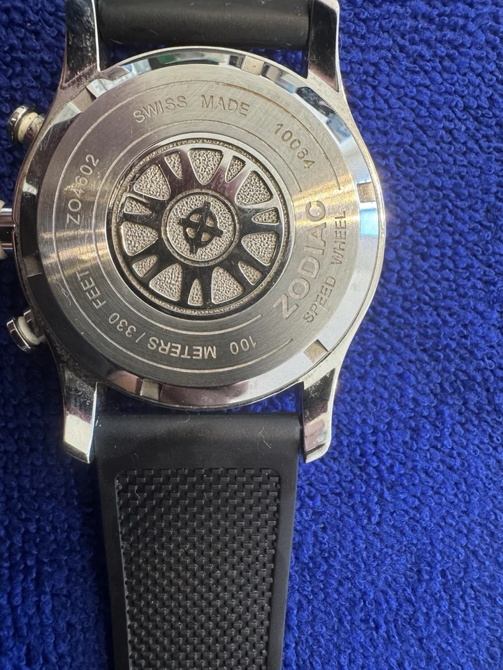 zodiac speed wheel ZO4602 watch Swiss Made Chronograph Quartz - Image 4 of 4