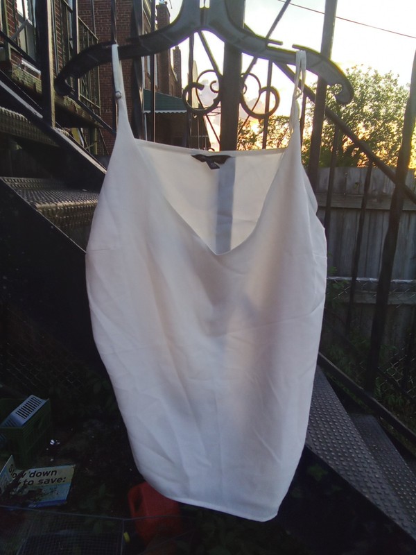 Bananna Republic White Camisole , Sz XL