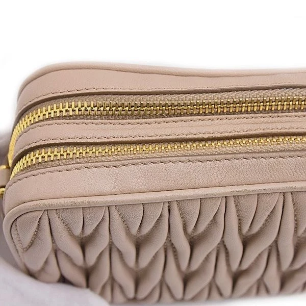 Borsa a tracolla Miu Miu Matelasse borsa a tracolla pelle rosa beige USATA originale #S2289