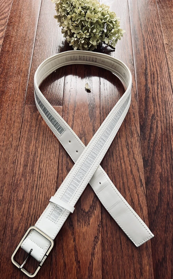 "Hebilla rectangular de cuero con logotipo de firma blanca de 41""/1,5"" DIRK BIKKEMBERGS para hombre" Foto 3 de 4