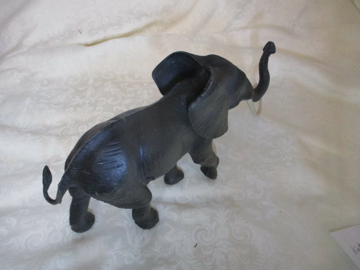 Plastic elephant 2024 toy box