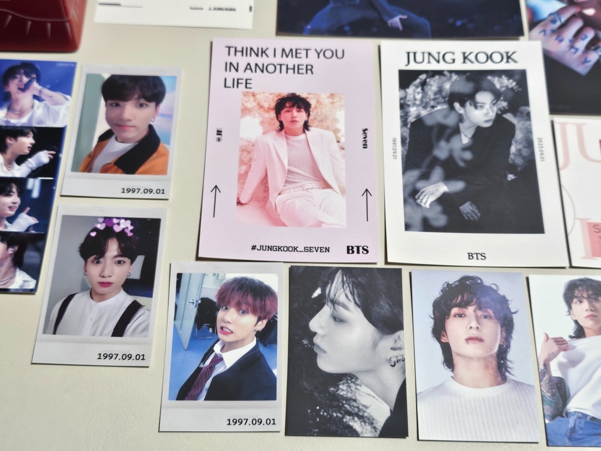 BTS 2017 Season's Greetings No Photo Card + JK Goods / Good