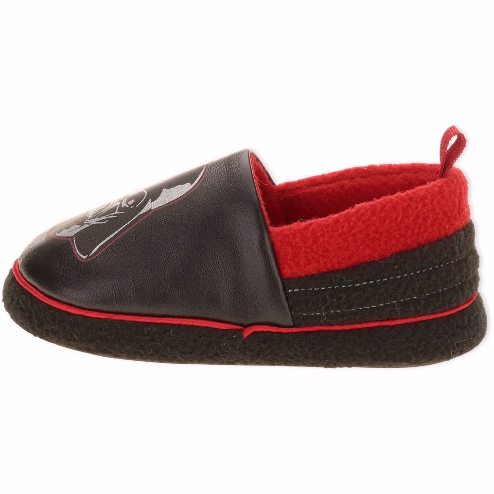 NUEVAS Zapatillas Darth Vader STAR WARS Niño Pequeño S (5-6), M (7-8), L (9-10) Acogedoras ¡NUEVAS CON ETIQUETAS! Foto 2 de 3