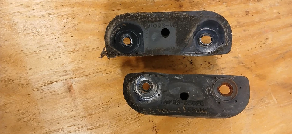 2003-2009 Toyota 4runner Rear Liftgate Lh & Rh Stopper Support Set Of 2 & Bolts - Image 3 of 4