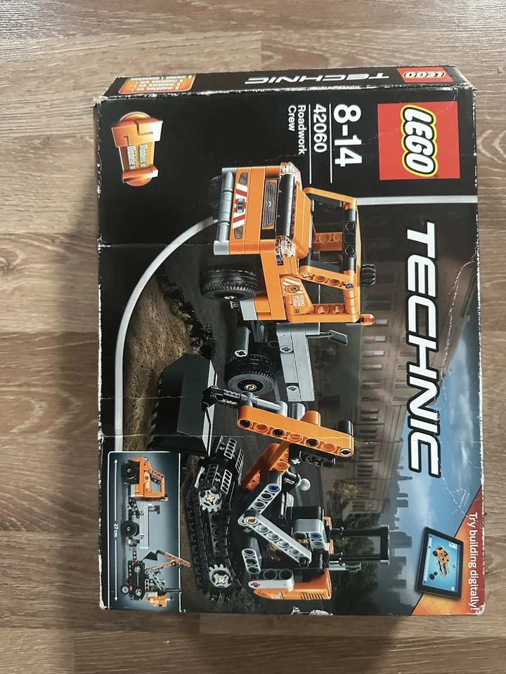 LEGO Technic 42060 Roadwork Crew, photo 4 of 5