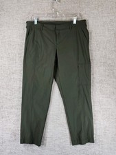 Kirkland Signature Ladies' Travel Pants Stretch Crop Womens 8 Green 32x26