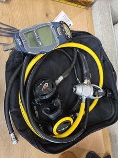 Aqualung Scuba Regulators LX Uwatec Everything Pictured