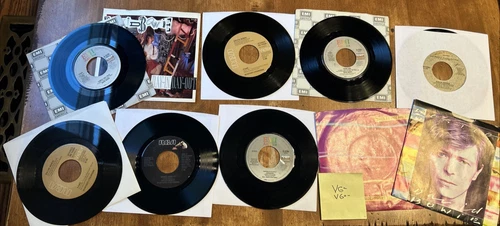 LOT of  10 David Bowie 45 rpm (see pics) VG+--