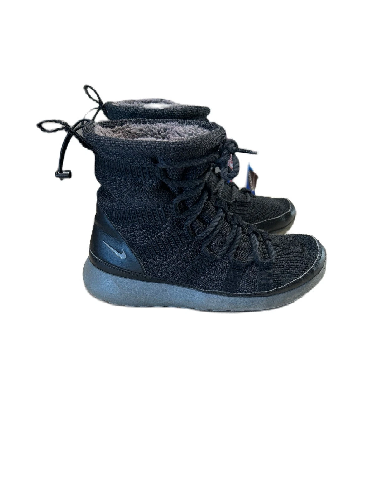 Nike Womens Roshe One High Top Sneaker Black Faux Sherpa Lined SIZE 7.5 Outdoor