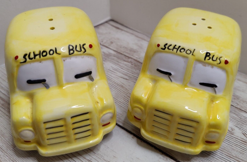 Vintage ~ Anthropomorphic School Bus Salt And Pepper Shakers With Stoppers. - Picture 2 of 8