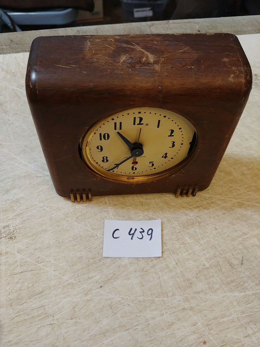 VINTAGE SETH THOMAS ELECTRIC ALARM CLOCK PARTS NO GLASS